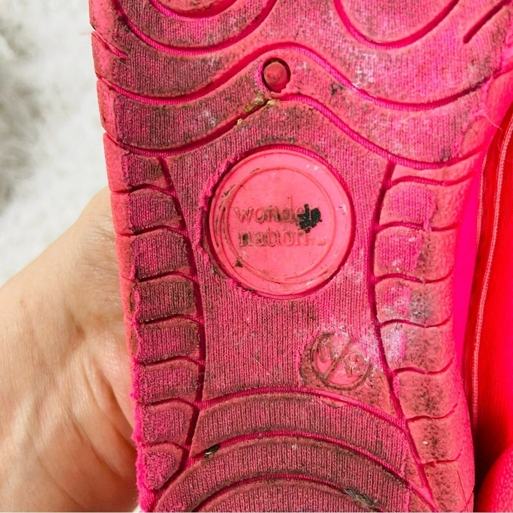 WONDER NATION Kids hot Pink Mesh Water Shoes size 11 / 12